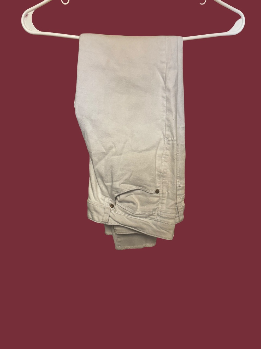 1822 Denim Women Casual Slim Fit Pants in white Classic Everyday Style